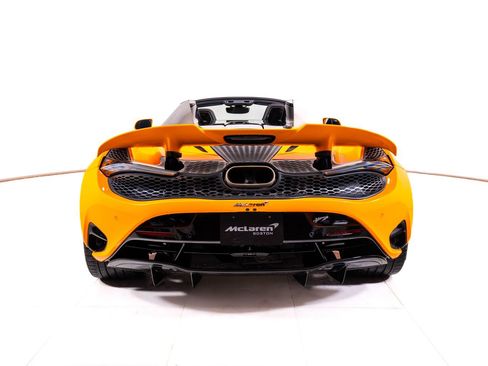 Used 2026 McLaren 750S Spider RWD image 6