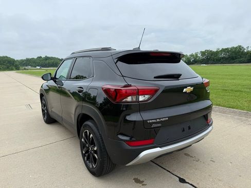Used 2023 Chevrolet TrailBlazer LT w/ Convenience Package FWD image 7