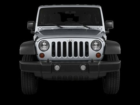 Used 2016 Jeep Wrangler Unlimited Sahara AWD/4WD image 4