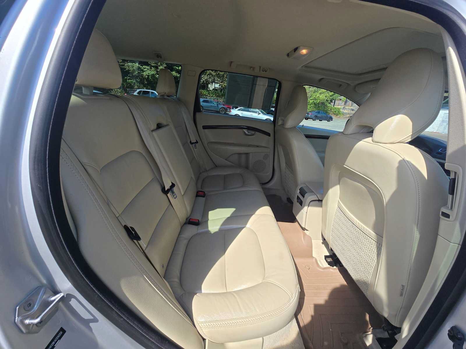 Used 2016 Volvo XC70 T5 Premier AWD/4WD image 12