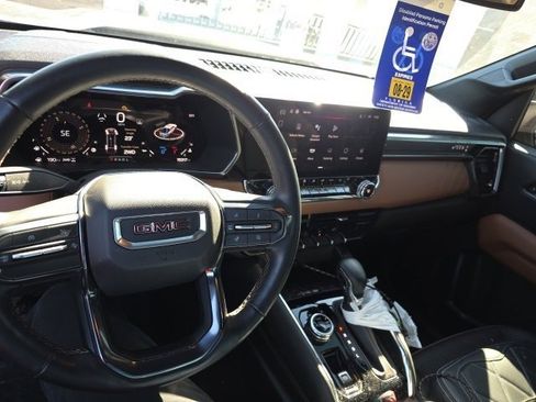 Certified 2024 GMC Canyon AT4 w/ AT4 Premium Package image 8