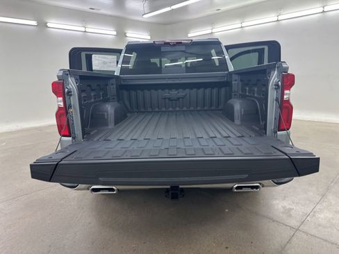 New 2026 Chevrolet Silverado 1500 LTZ w/ LTZ Premium Package image 23