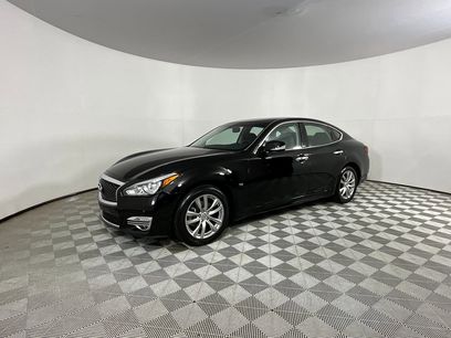 Used 2019 INFINITI Q70 Luxe