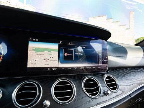 Used 2018 Mercedes-Benz E 63 AMG S image 38