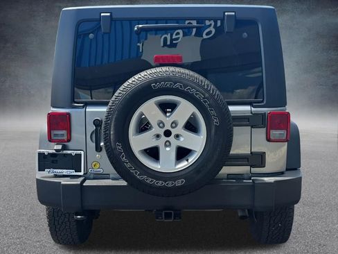 Used 2017 Jeep Wrangler Unlimited Sport w/ Quick Order Package 24S AWD/4WD image 6