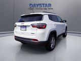 Used 2024 Jeep Compass Latitude image 4