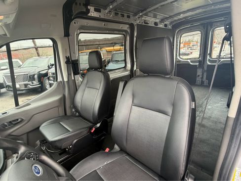 Used 2023 Ford Transit 250 Medium Roof w/ Exterior Upgrade Package image 11