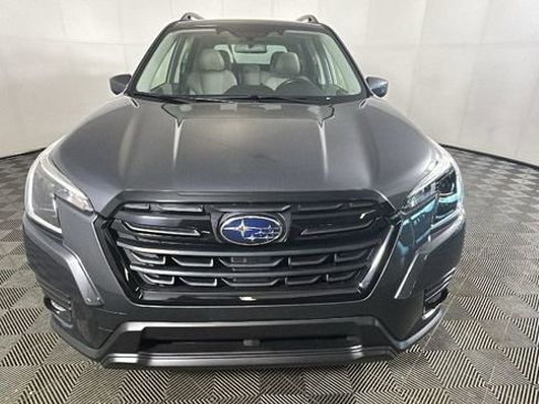 Used 2023 Subaru Forester Premium AWD/4WD image 8