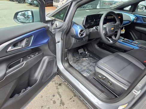 New 2026 Chevrolet Equinox EV LT AWD/4WD image 19