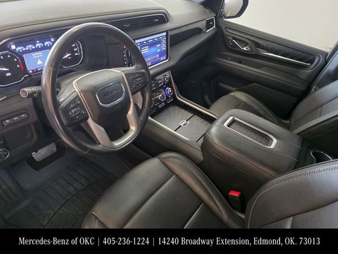 Used 2021 GMC Yukon Denali w/ Denali Premium Package image 14