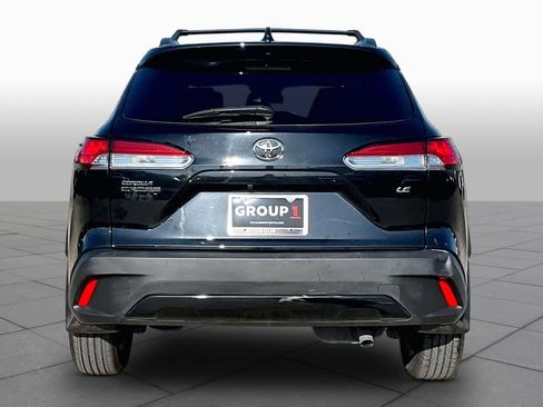 Used 2023 Toyota Corolla Cross LE w/ Moonroof Package FWD image 5