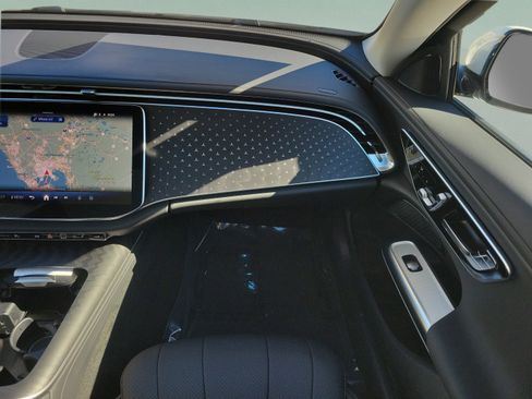 Used 2026 Mercedes-Benz E 350 Sedan image 16
