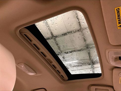 Used 2017 Volvo S60 T5 Inscription image 21