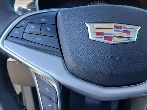 Used 2017 Cadillac XT5 Luxury w/ Driver Awareness Package FWD image 30