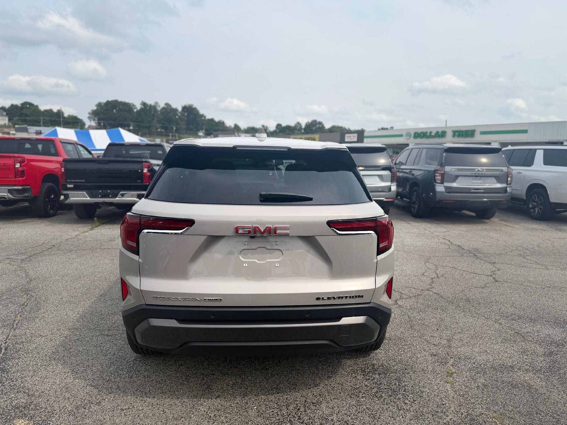 Used 2026 GMC Terrain Elevation AWD/4WD image 4