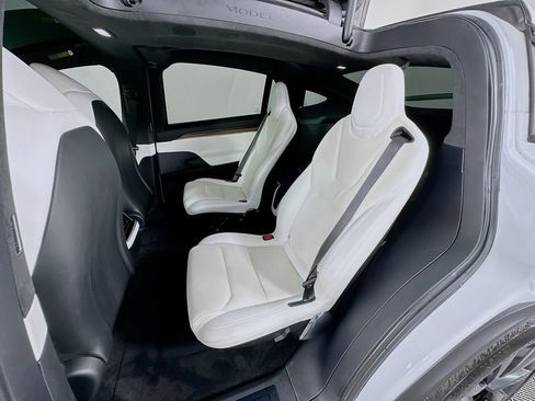 Used 2022 Tesla Model X AWD/4WD image 24