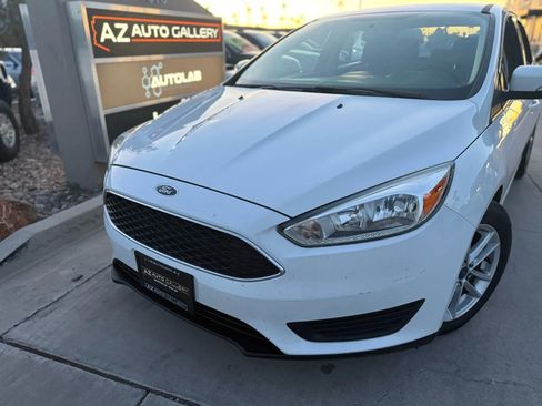 Used 2015 Ford Focus SE w/ Reverse Sensing Package image 2