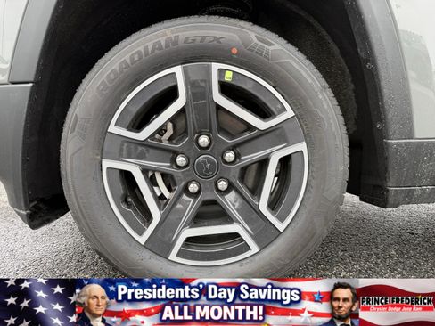 New 2026 Jeep Cherokee Limited image 9