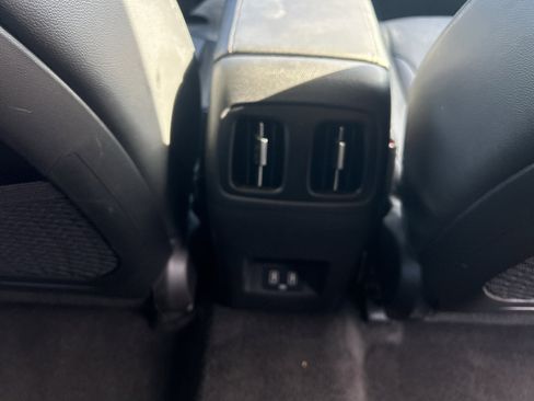 Used 2024 Hyundai Tucson Limited AWD/4WD image 17