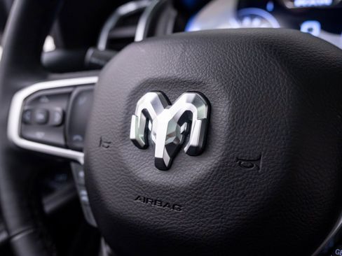 Used 2025 RAM 1500 Big Horn AWD/4WD image 23