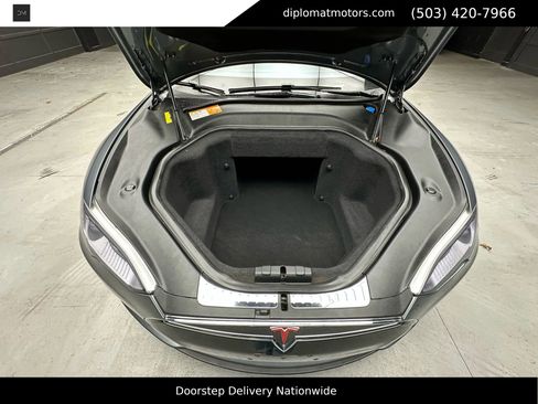 Used 2013 Tesla Model S Performance image 40