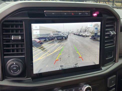 Used 2023 Ford F150 Platinum w/ FX4 Off-Road Package image 17