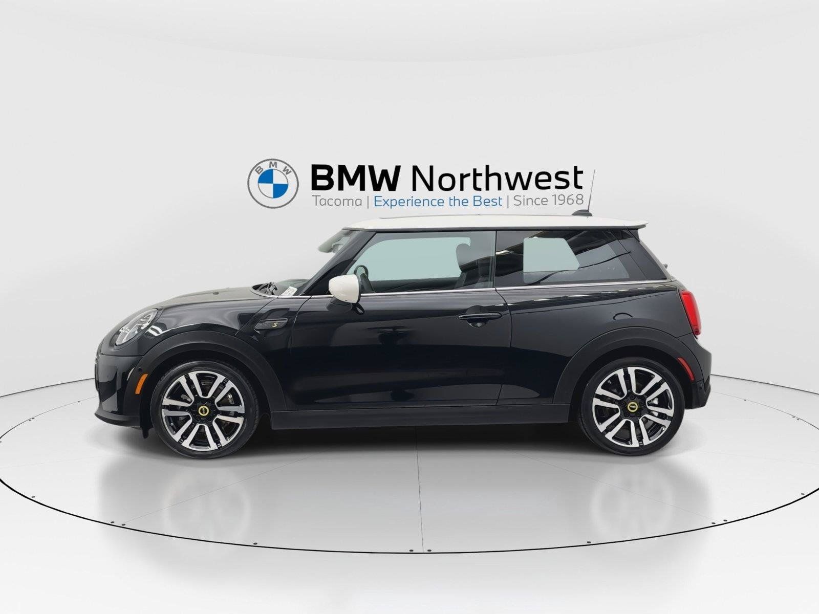 Used 2023 MINI Cooper SE FWD image 10
