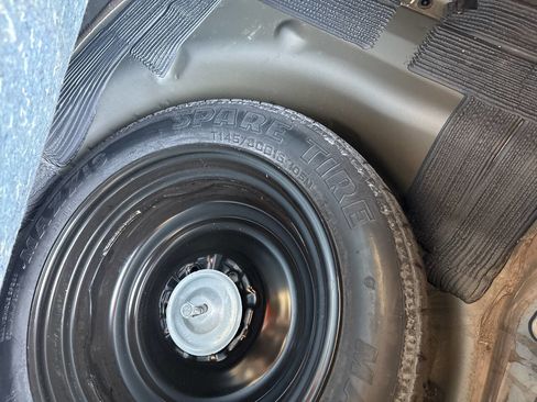 Used 2012 Ford Fusion SEL image 36