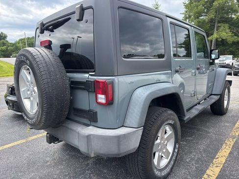 Used 2015 Jeep Wrangler Unlimited Sport w/ Quick Order Package 24S AWD/4WD image 3