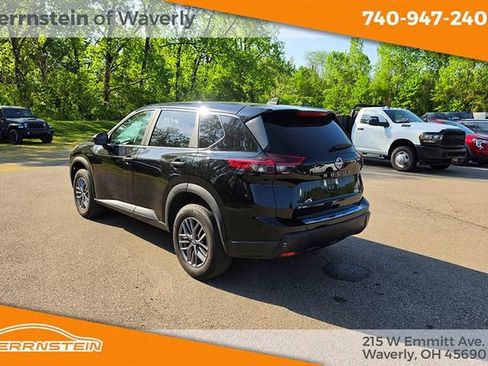 Used 2024 Nissan Rogue S AWD/4WD image 5