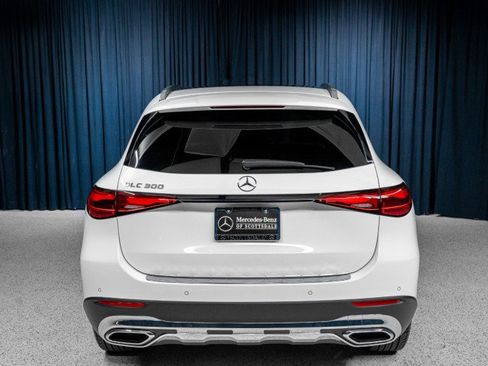 New 2026 Mercedes-Benz GLC 300 image 8