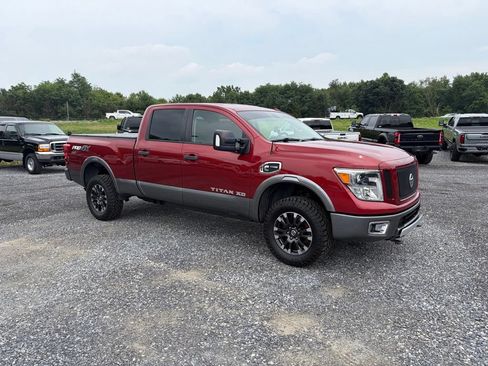 Used 2016 Nissan Titan PRO-4X AWD/4WD image 16
