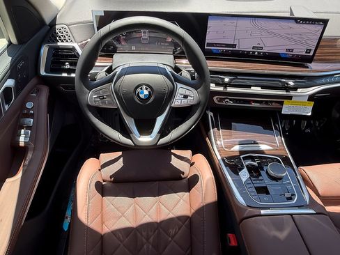 New 2027 BMW X7 xDrive40i AWD/4WD image 16