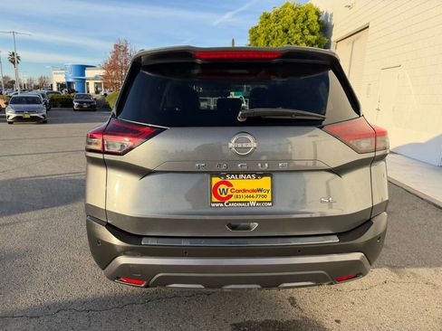 Used 2023 Nissan Rogue SL w/ SL Premium Package image 5