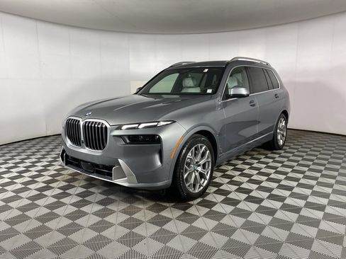 New 2026 BMW X7 xDrive40i image 3