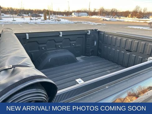 Used 2024 Chevrolet Silverado 1500 LTZ image 7