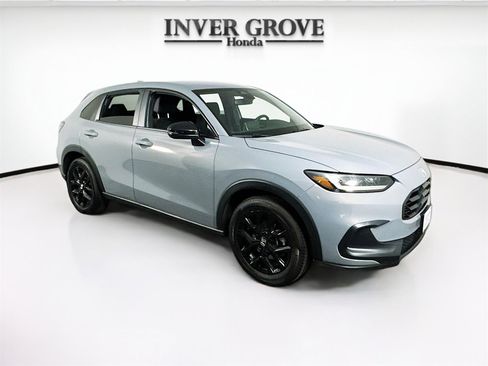 Used 2024 Honda HR-V Sport image 3