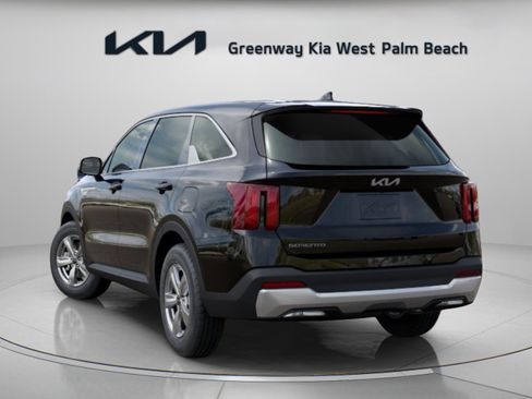 New 2026 Kia Sorento LX FWD image 5