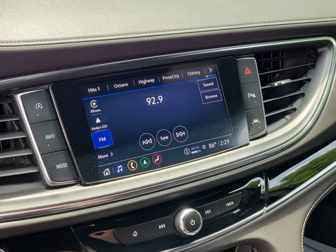 Used 2023 Buick Enclave Avenir w/ Avenir Technology Package AWD/4WD image 26