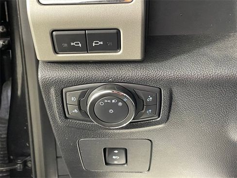 Used 2015 Ford F150 Lariat w/ Equipment Group 501A Mid image 14