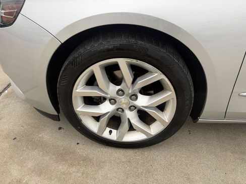 Used 2017 Chevrolet Impala Premier w/ Enhanced Convenience Package FWD image 22