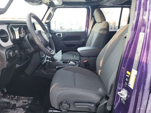 New 2026 Jeep Gladiator Sport AWD/4WD image 16