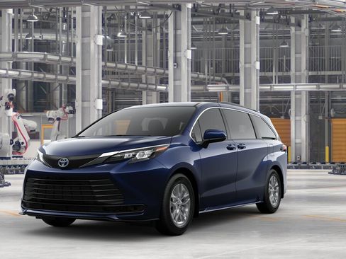 New 2025 Toyota Sienna LE image 1