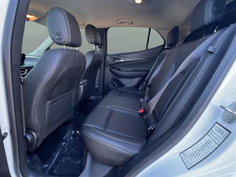 Used 2024 Buick Encore GX Sport Touring image 17