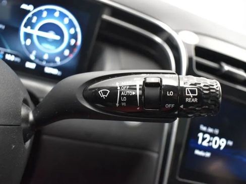 Used 2024 Hyundai Tucson Limited image 27