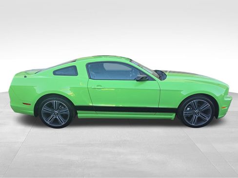 Used 2013 Ford Mustang Coupe w/ V6 Performance Pkg image 8