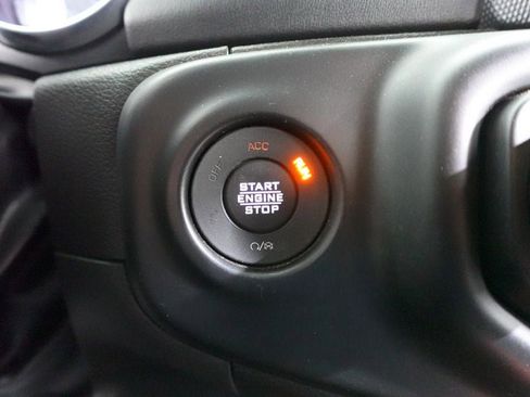 Used 2022 Jeep Wrangler Unlimited Sahara w/ Cold Weather Group AWD/4WD image 22