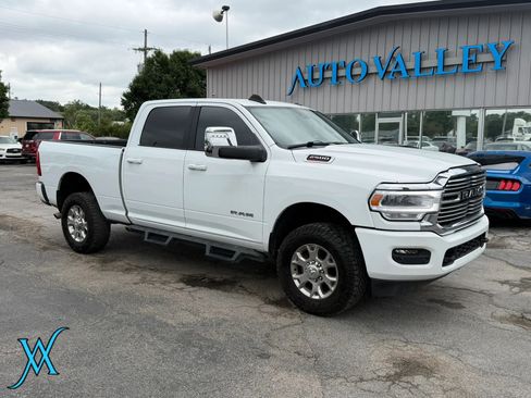 Used 2023 RAM 2500 Laramie AWD/4WD image 1