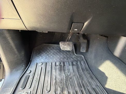 Used 2019 RAM 1500 Big Horn RWD image 33
