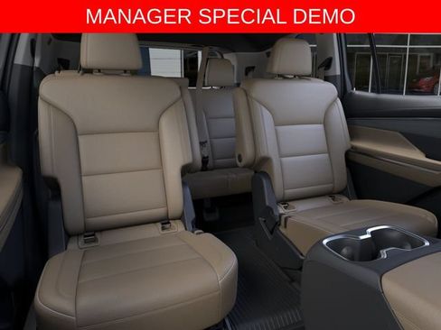 Used 2026 Buick Enclave Preferred w/ Power Package AWD/4WD image 17